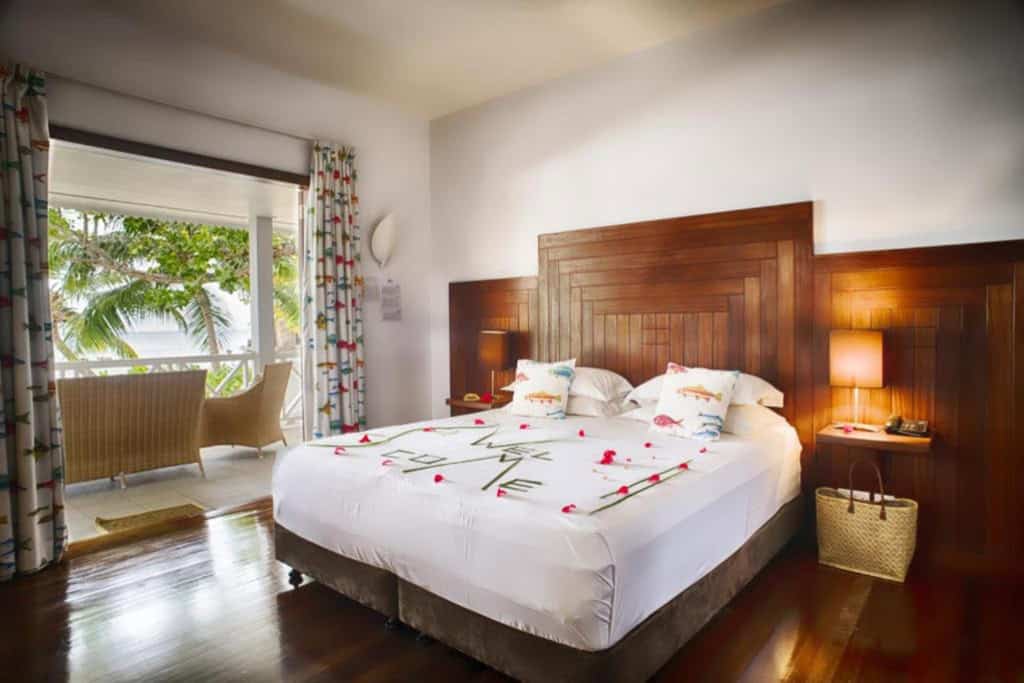 la belle tortue dormir seychelles la belle tortue dormir seychelles