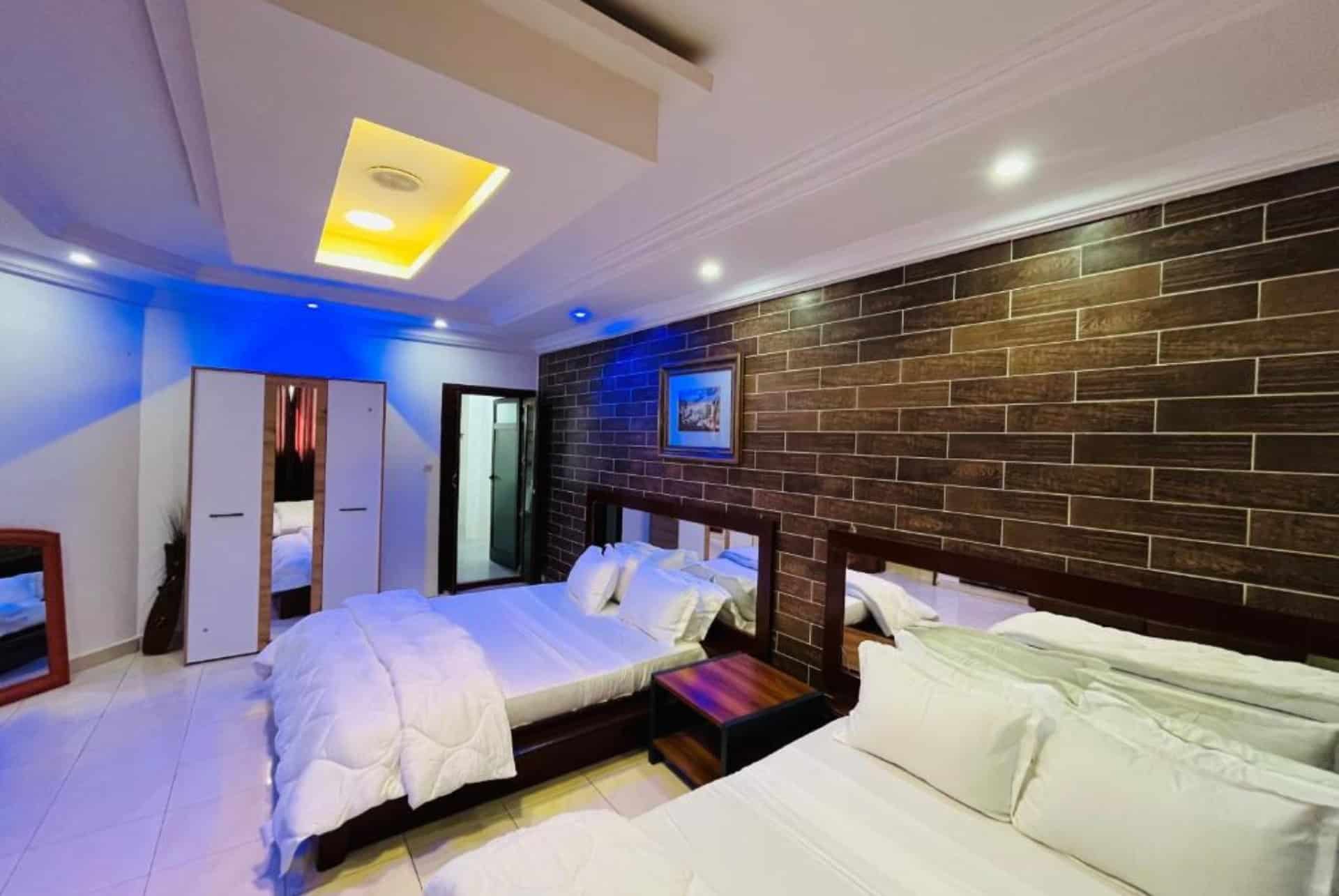 les mamelles les mamelles