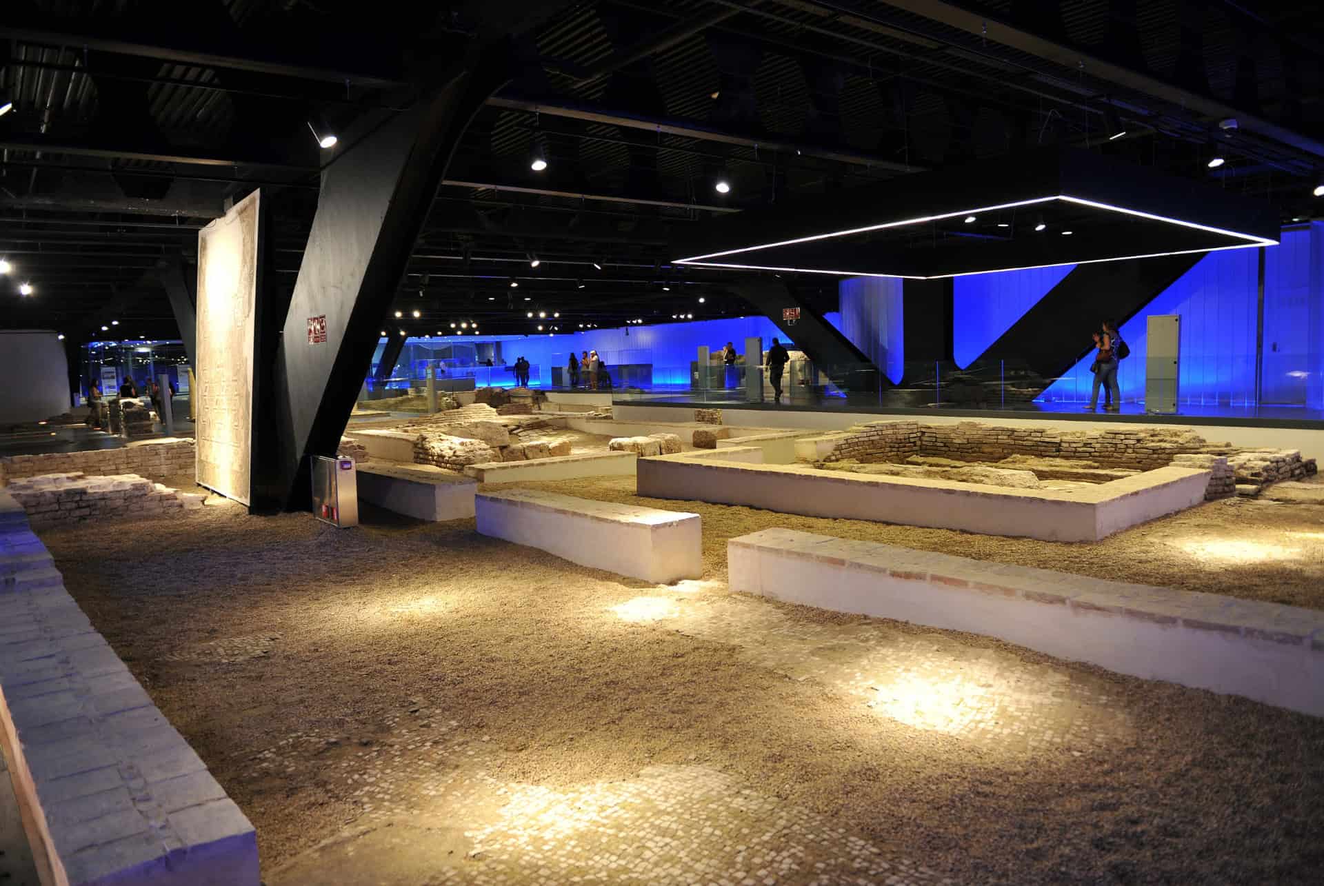 interieur du musee archeologique de seville interieur du musee archeologique de seville