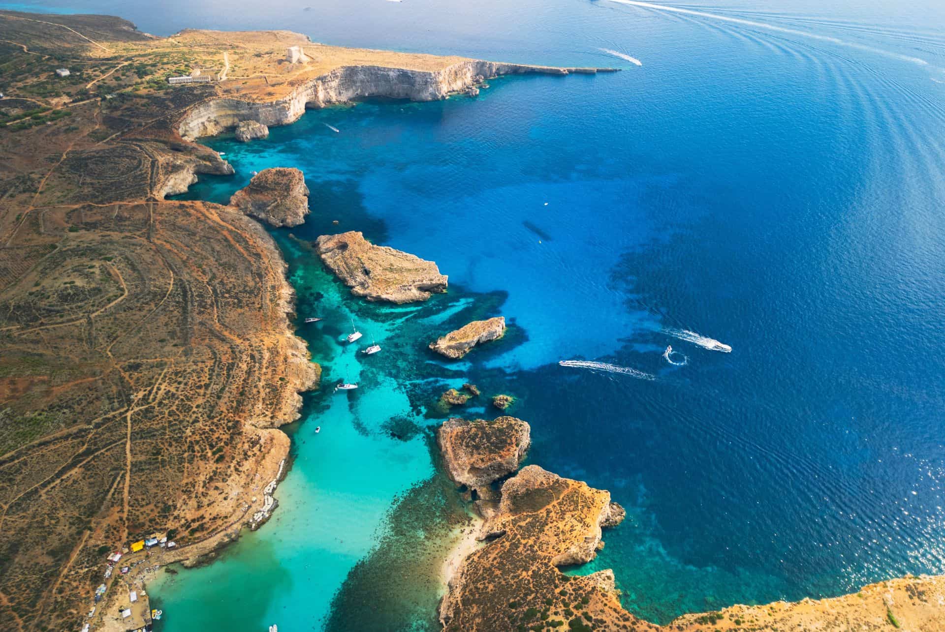 blue lagoon malte en juin blue lagoon malte en juin