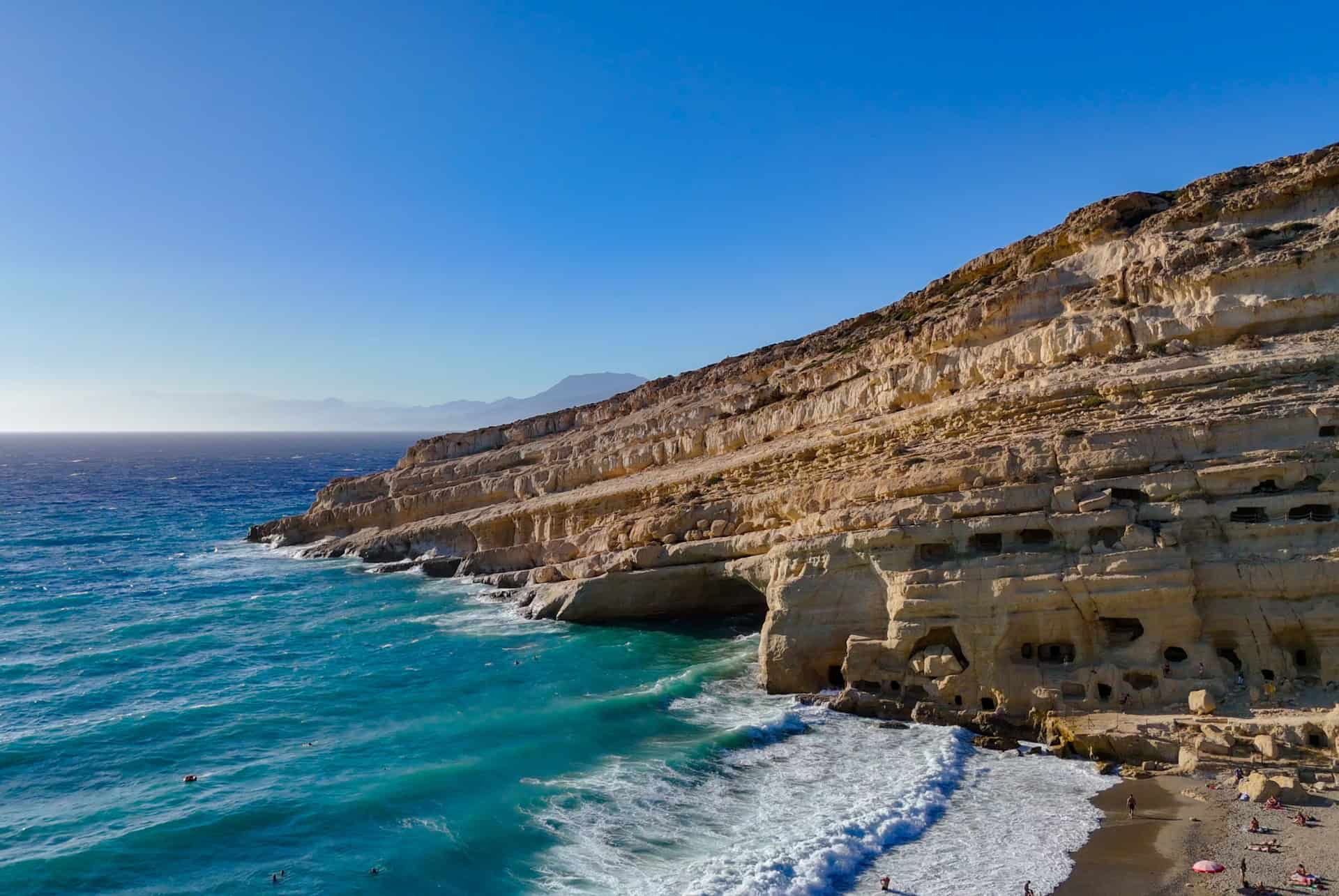matala beach crete en juin matala beach crete en juin